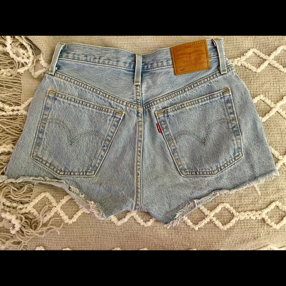 Levi’s women 501 high rise shorts